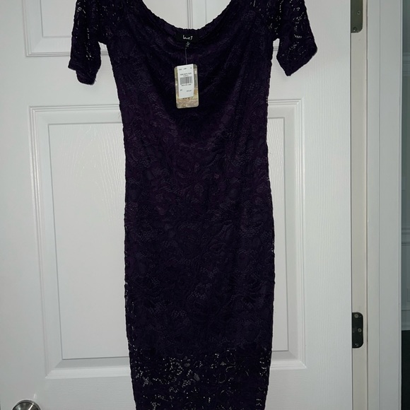 Dark purple lace dress - Picture 1 of 4